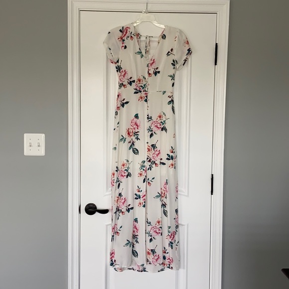 White Floral Maxi Dress - Picture 1 of 6